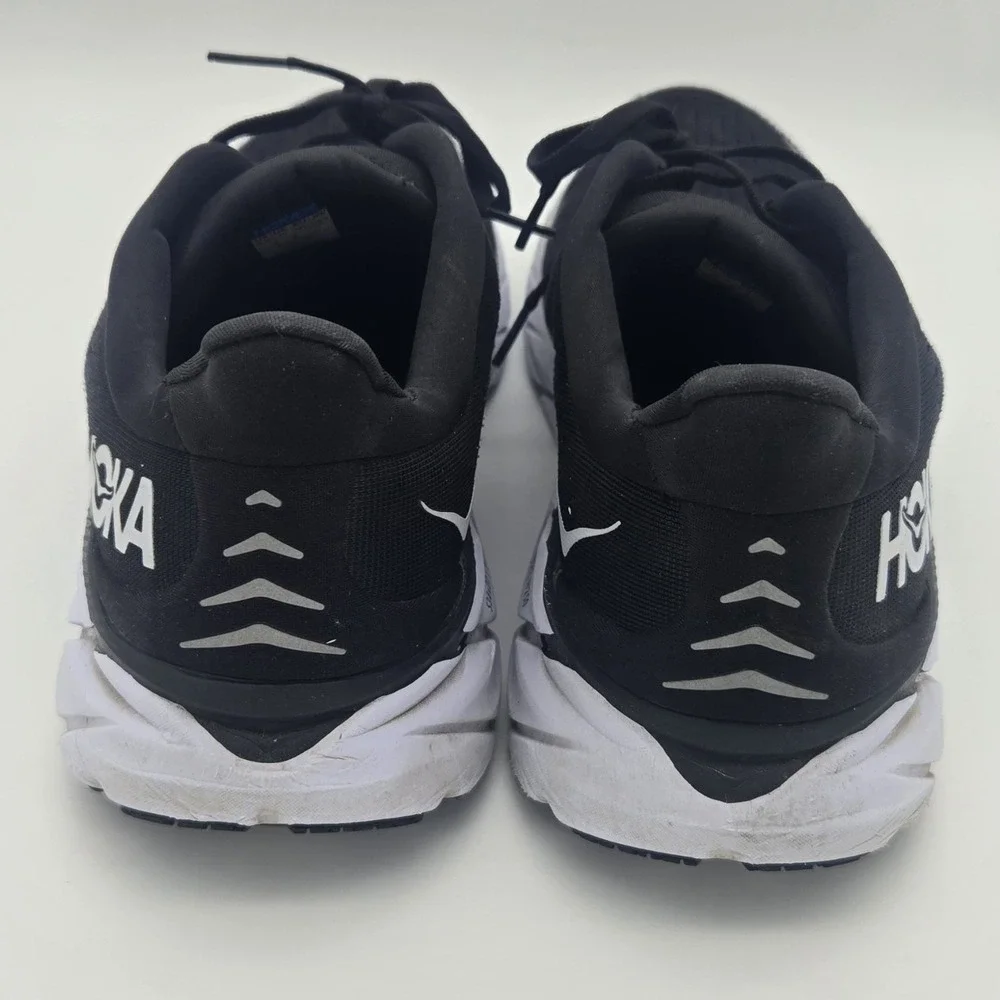 Hoka One One Clifton‎ 8 Black White Running Shoes Mens Size 10.5D 1119393